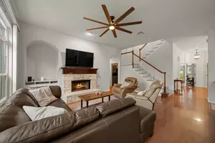 13129 Halsell Dr, Austin, TX 78732 - Photo 5