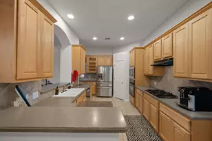 13129 Halsell Dr, Austin, TX 78732 - Photo 7