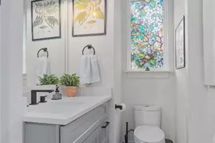 2703 E 3rd St, Austin, TX 78702 - Photo 13