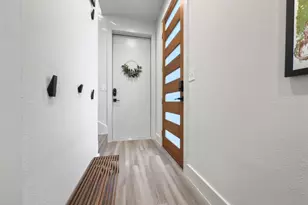 2703 E 3rd St, Austin, TX 78702 - Photo 7