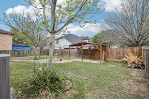 7658 Marble Ridge Dr, Austin, TX 78747 - Photo 19