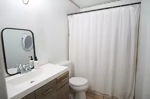 7007 Stonleigh Pl, Austin, TX 78744 - Photo 9