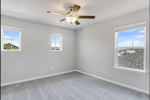 109 Fairmeadow Downs Dr, Hutto, TX 78634 - Photo 15