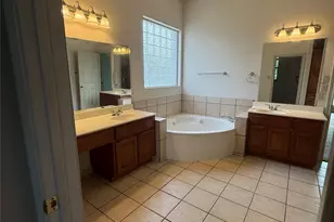 101 Quarterhorse Ct, Liberty Hill, TX 78642 - Photo 21