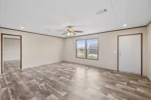 550 Conchas St, Kyle, TX 78640 - Photo 5