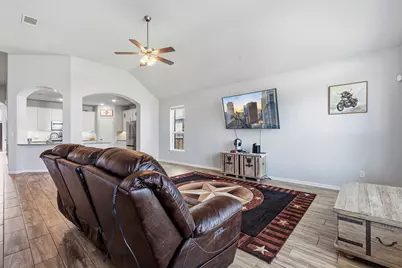 309 Baxendale Street, Hutto, TX 78634 - Photo 7