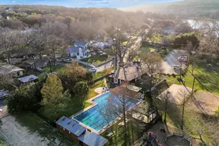 2812 Saratoga Dr, Austin, TX 78733 - Photo 9