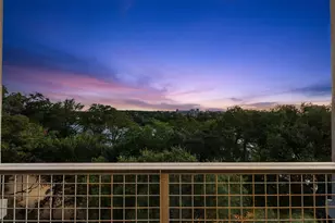54 Rainey St, Austin, TX 78701 - Photo 13