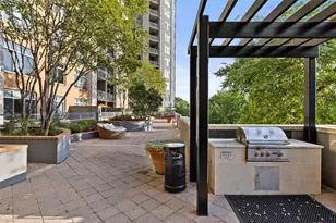 54 Rainey St, Austin, TX 78701 - Photo 31