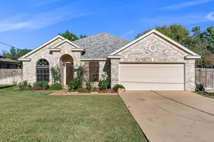 302 Debora Dr, Georgetown, TX 78628 - Photo 1