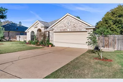 302 Debora Drive, Georgetown, TX 78628 - Photo 3