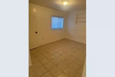 417 S Commerce Street #B, Lockhart, TX 78644 - Photo 7