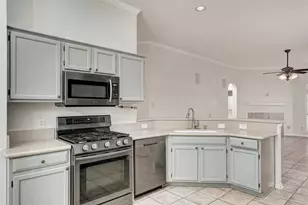 2805 Pioneer Way, Round Rock, TX 78665 - Photo 7
