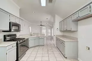 2805 Pioneer Way, Round Rock, TX 78665 - Photo 3