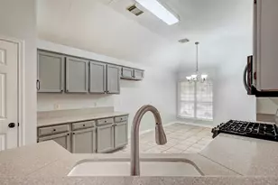 2805 Pioneer Way, Round Rock, TX 78665 - Photo 5