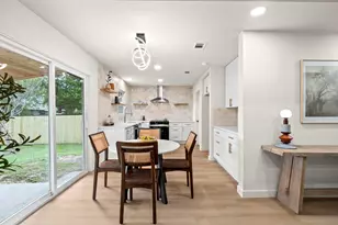 2107 Cindy Ln, Austin, TX 78727 - Photo 9