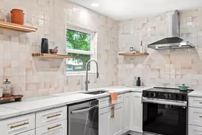 2107 Cindy Lane, Austin, TX 78727 - Photo 13