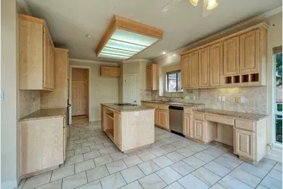 8703 Bluegrass Drive, Austin, TX 78759 - Photo 17
