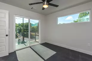1182 Ridgeway Dr, Austin, TX 78702 - Photo 21