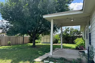 218 Wildcat Dr, Bastrop, TX 78602 - Photo 19
