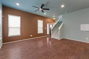2105 Town Centre Dr, Round Rock, TX 78664 - Photo 7
