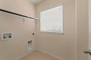 2105 Town Centre Dr, Round Rock, TX 78664 - Photo 25