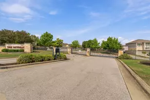 2105 Town Centre Dr, Round Rock, TX 78664 - Photo 3