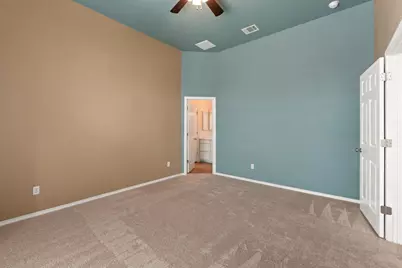 2105 Town Centre Drive #13, Round Rock, TX 78664 - Photo 17