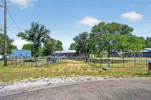 231 Deer Dr, Sunrise Beach, TX 78643 - Photo 3