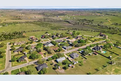 714 Louisiana Avenue, Shiner, TX 77984 - Photo 39