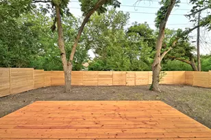 8411 Rockwood Ln, Austin, TX 78757 - Photo 27