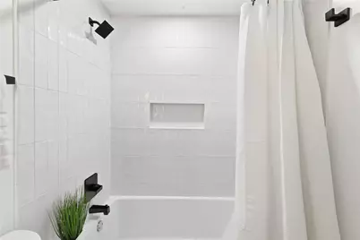 8411 Rockwood Lane, Austin, TX 78757 - Photo 21