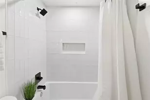 8411 Rockwood Ln, Austin, TX 78757 - Photo 21