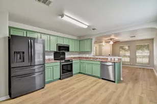 1030 Birdsong Ln, New Braunfels, TX 78130 - Photo 5