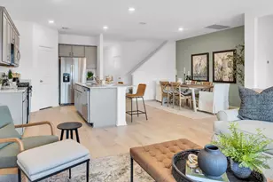 338 San Juan Trl, Bastrop, TX 78602 - Photo 3