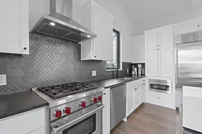 308 Onion Street, Austin, TX 78702 - Photo 11