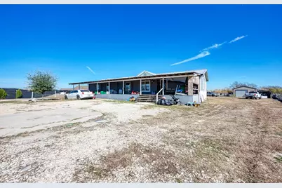 20113 Maynard Court, Coupland, TX 78615 - Photo 5