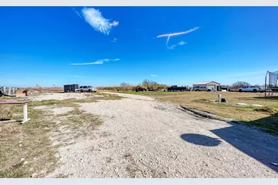 20113 Maynard Court, Coupland, TX 78615 - Photo 27