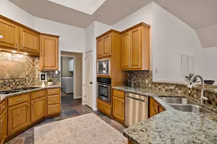 2040 St Andrews Dr, Round Rock, TX 78664 - Photo 15