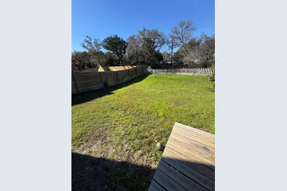 341 Mary Max Cir Circle, San Marcos, TX 78666 - Photo 13