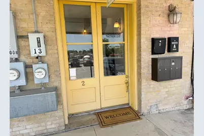 2 Depot Square #C, Elgin, TX 78621 - Photo 5