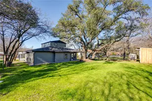 809 N West St, Burnet, TX 78611 - Photo 37