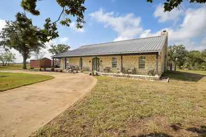 8500 Rosanky Road, Waelder, TX 78959 - Photo 9