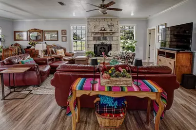 8500 Rosanky Road, Waelder, TX 78959 - Photo 17