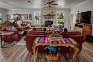 8500 Rosanky Rd, Waelder, TX 78959 - Photo 17