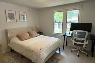 1101 Holly St, Austin, TX 78702 - Photo 11