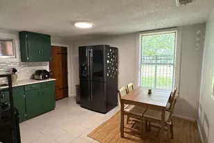 1101 Holly St, Austin, TX 78702 - Photo 5