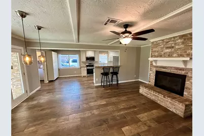 3319 Meadowcreek Drive, Missouri City, TX 77459 - Photo 9