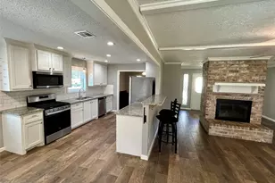 3319 Meadowcreek Dr, Missouri City, TX 77459 - Photo 5