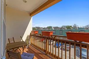 305 E 31st St, Austin, TX 78705 - Photo 11